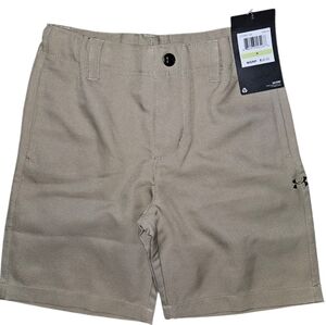 Boys Under Armour Shorts Sz 4 NWT